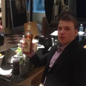 Meet your Posher, Chad